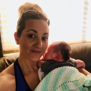 Meet your Posher, Kayla